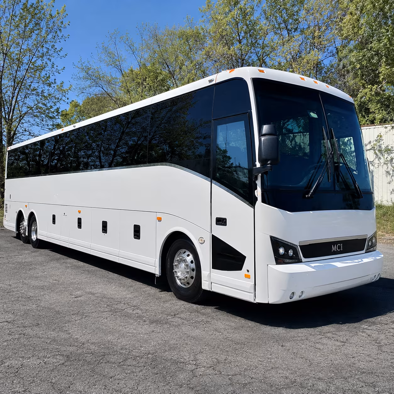 book a corporate shuttle to the miami beach convention center for your next conference