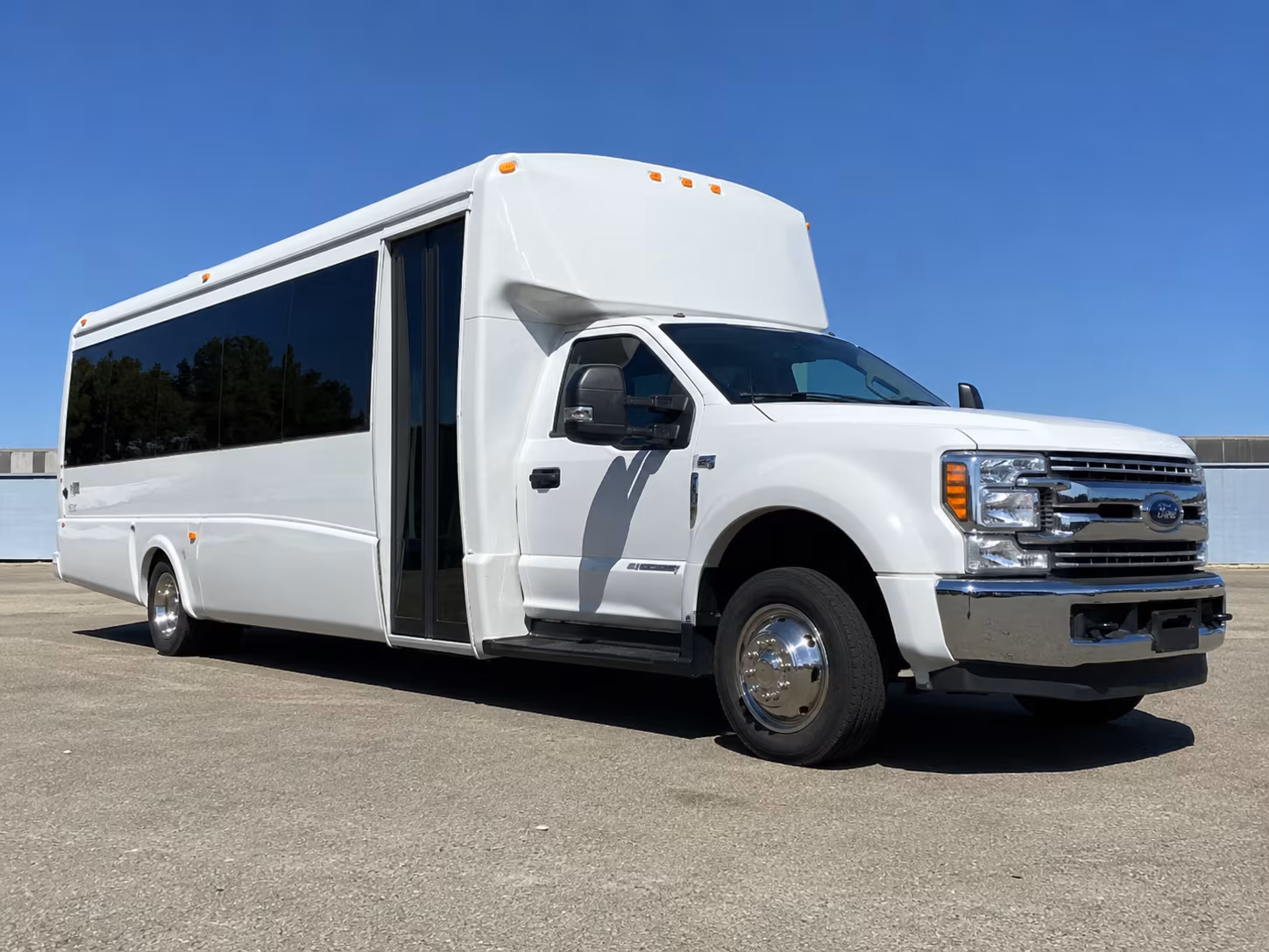 hialeah gardens bus rentals