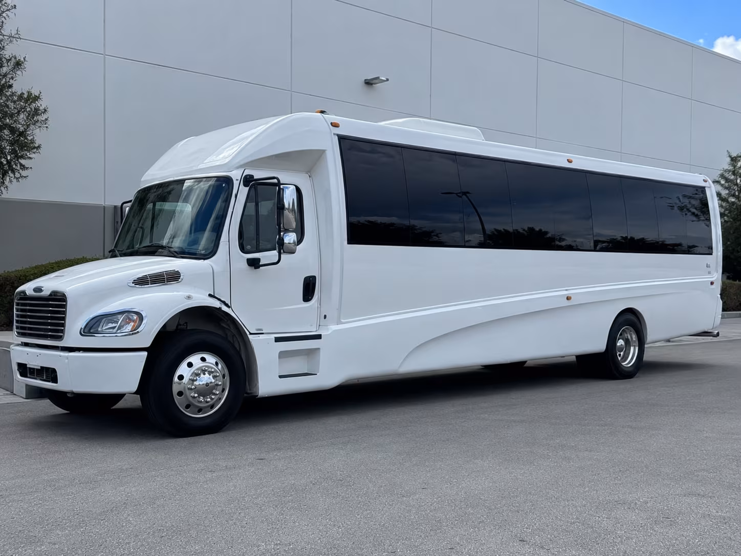 prom night at the biltmore a party bus makes the arrival unforgettable